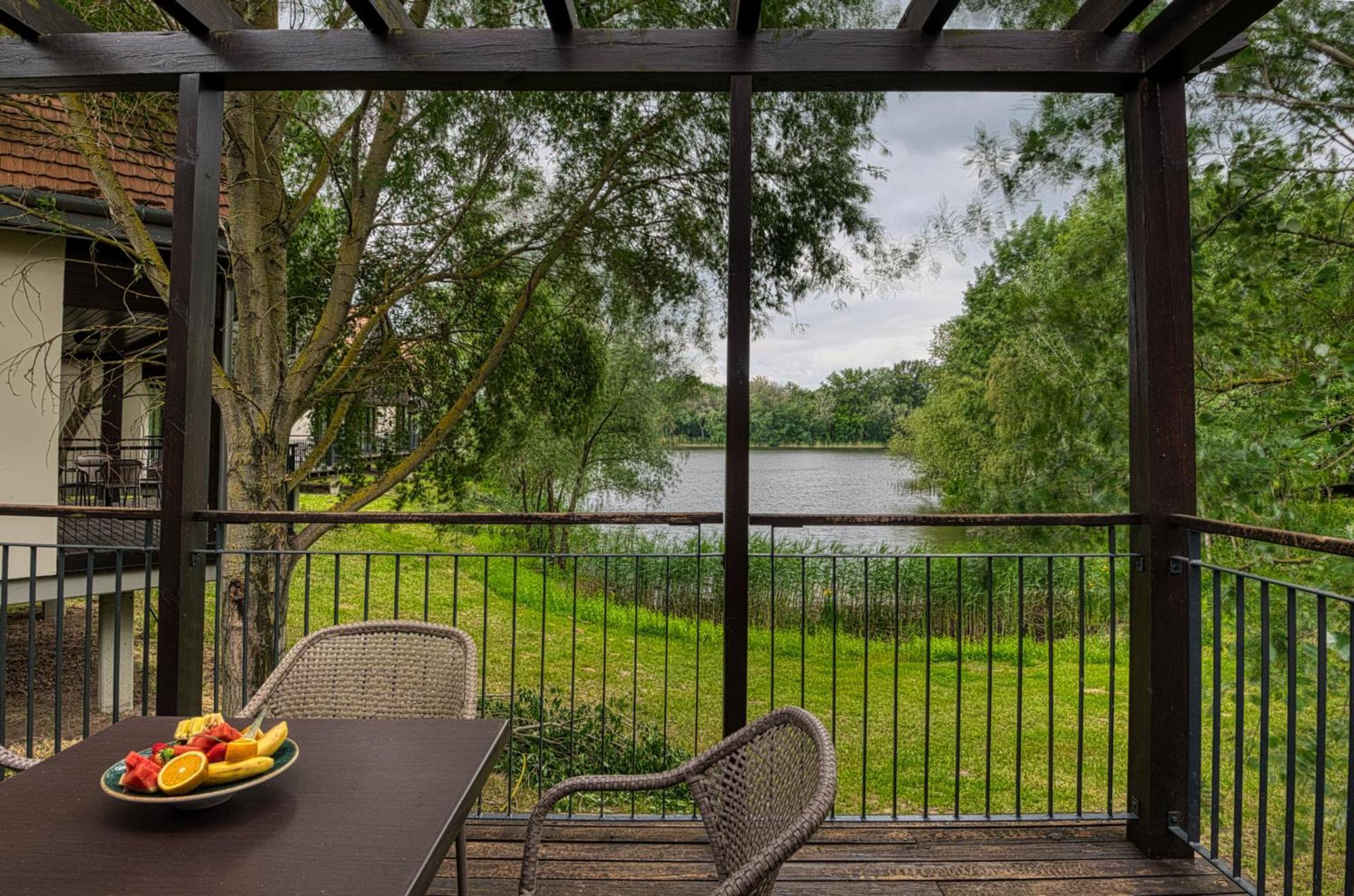 Tisza Balneum Готель